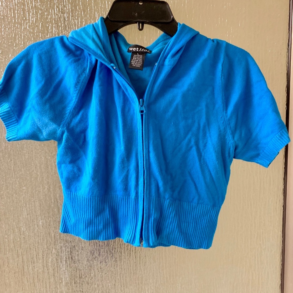 Wet seal Blue sweater crop top Short sleeve L Zip